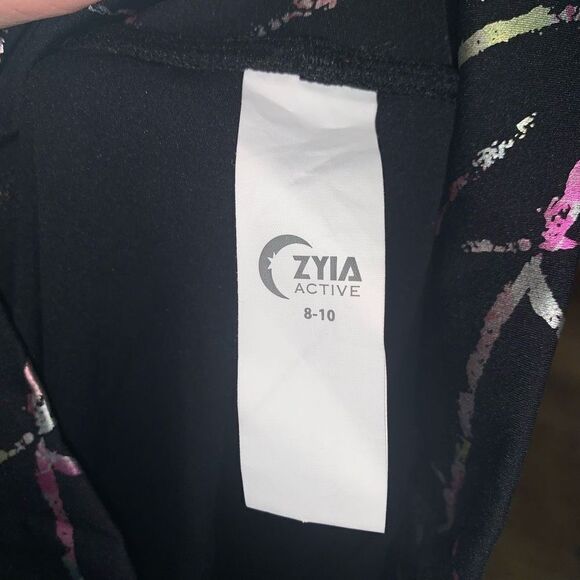 Zyia multicolored abstract black 7/8 Athleisure 8-10 leggings - Picture 3 of 4